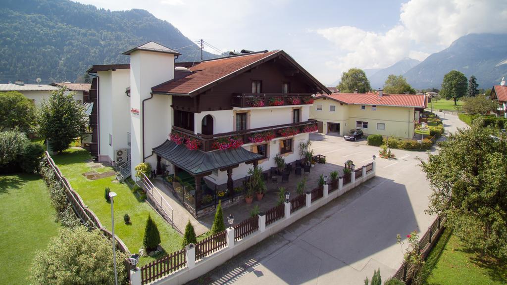 Radfeld Gasthof Pension Alpenblick מראה חיצוני תמונה